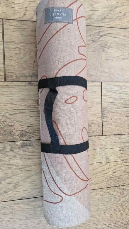 Photo of free Yoga mat Standard (Hailsham BN27) #4