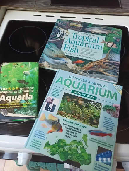 Photo of free 3 x books tropical fishes (M145hz) #1