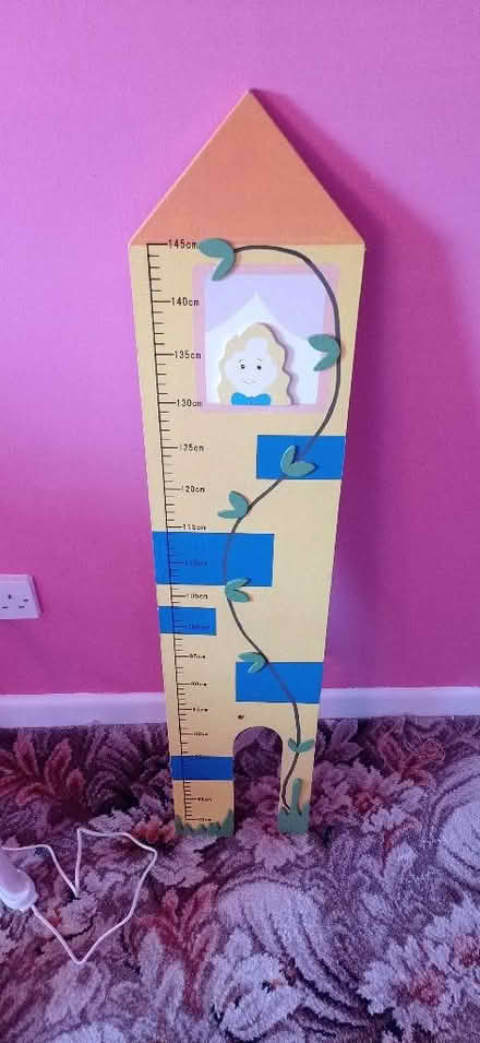 Photo of free Child's height measurer (Kenilworth CV8) #1