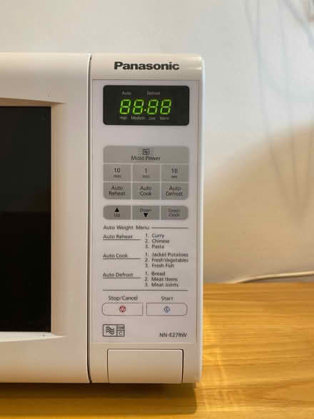 Photo of free Microwave (Merton Park SW19) #2