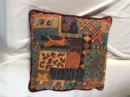 Photo of free Medium Colourful Cushion (Harrogate HG2) #1