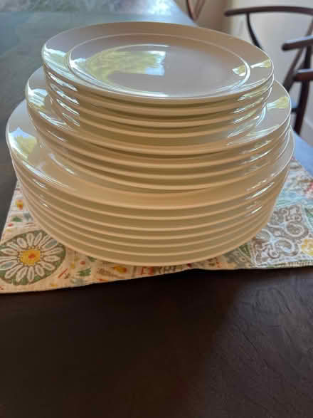 Photo of free Williams Sonoma dinner set (Saratoga) #1