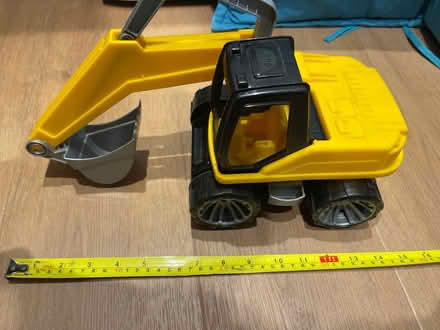 Photo of free Kids Digger (Lightwater GU18) #1