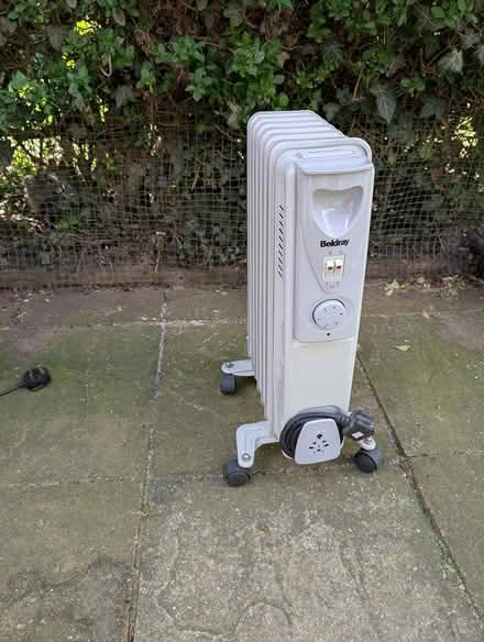 Photo of free Oil filled radiator (Ip42rd) #1