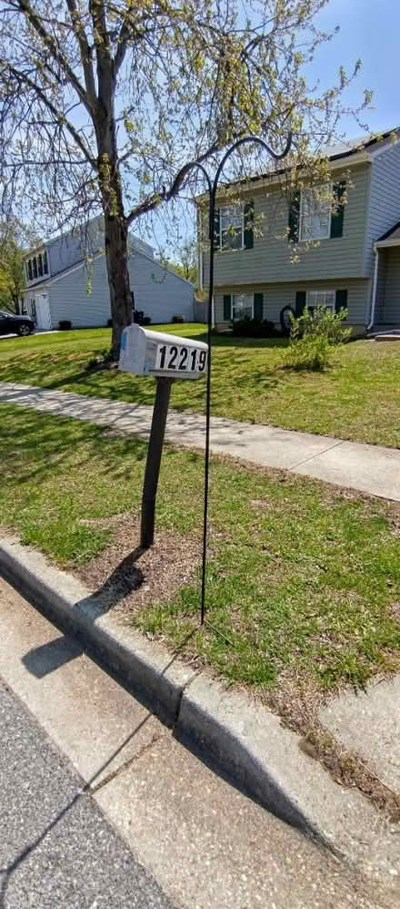 Photo of free Bird Feeder Pole (Bowie) #1