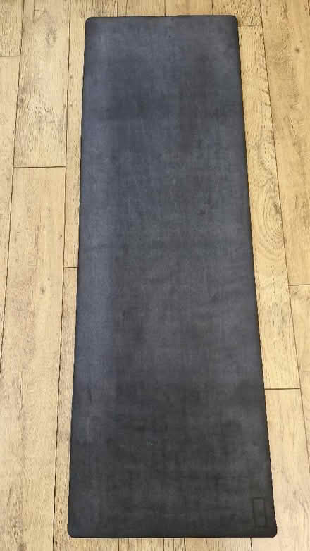Photo of free Yoga mat Standard (Hailsham BN27) #3