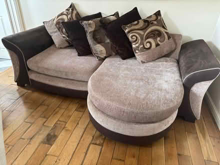 Photo of free brown sofa (Gorleston NR31) #2