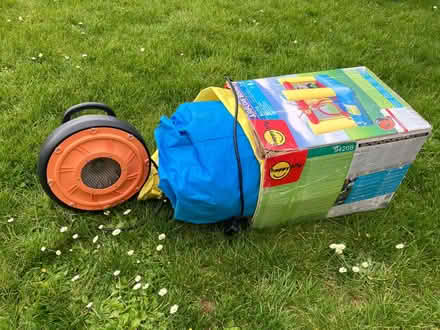 Photo of free Small bouncy castle (Oakridge - RG21) #2