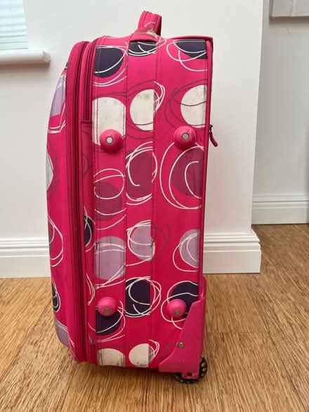 Photo of free Expandable Suitcase (Hook Heath GU21) #4