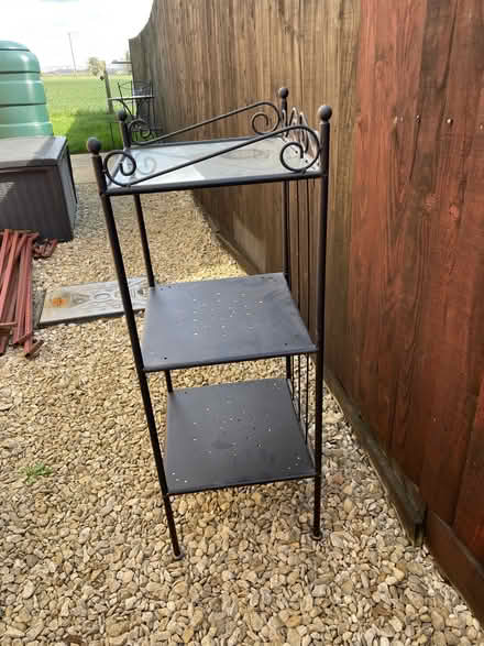 Photo of free Metal and glass shelving unit (Twyford OX17) #2