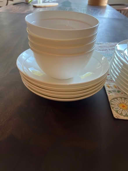 Photo of free Williams Sonoma dinner set (Saratoga) #2