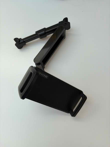 Photo of free iPad/phone holder for back car seat (Leigh on sea SS9) #1