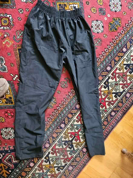 Photo of free trousers and tshirt - some kind of warm sports gear maybe? (Woodingdean BN2) #4