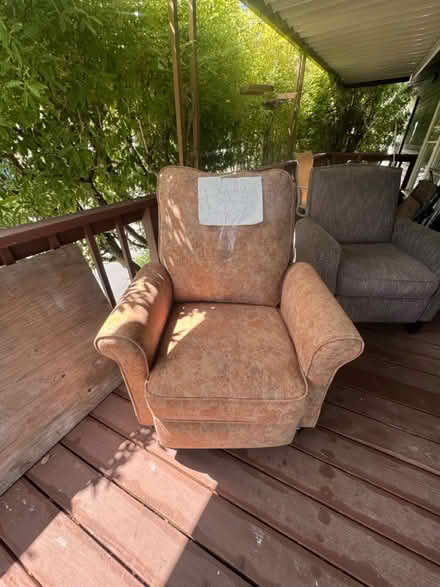 Photo of free Recliner, great condition (Moss Beach) #1