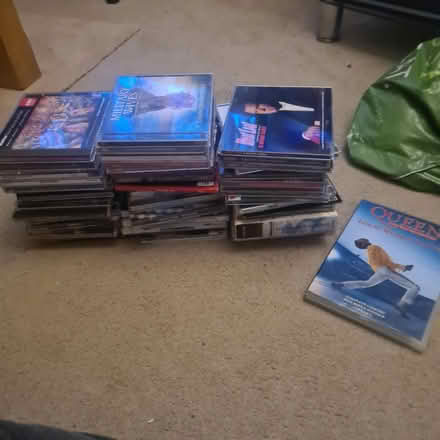 Photo of free CDs (TW7) #1