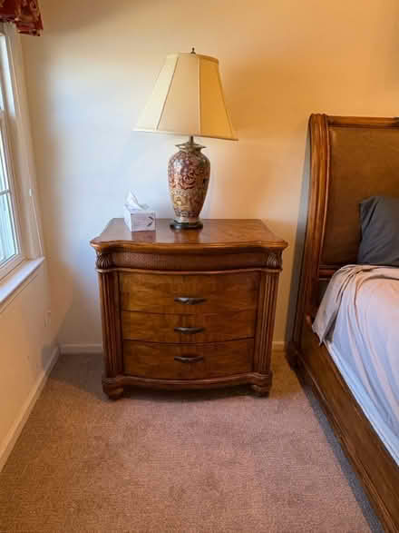 Photo of free Schnadig King Bedroom Set (5Pcs) (Jackson township, Nj 08527) #1