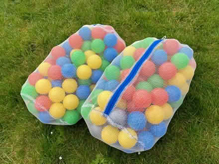Photo of free Play balls (Oakridge - RG21) #1