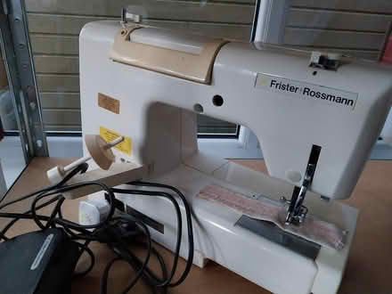 Photo of free Old sewing machine (AL7 Welwyn Garden City) #4