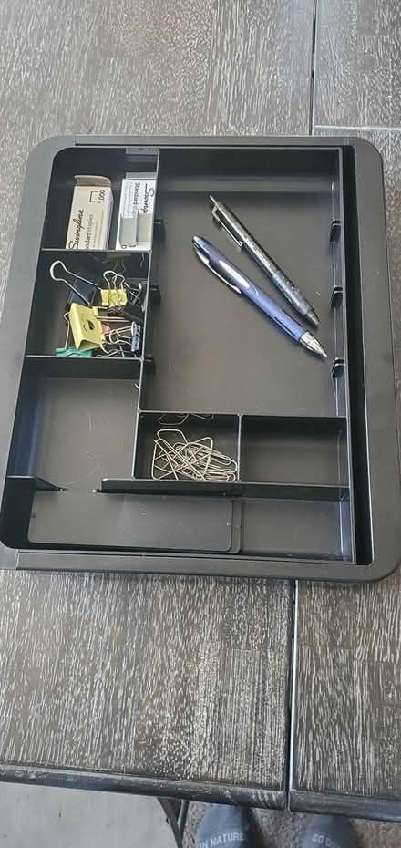 Photo of free Desk organizer (Springfield - Scenic Hills) #1