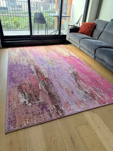 Photo of free Pink rug (Central) #2