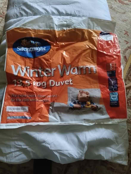 Photo of free Warm King sized duvet, barely used (Alcester Lanes End B14) #1