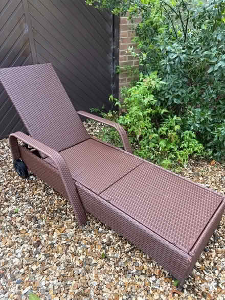 Photo of free Garden lounger (Newtown RG20) #2