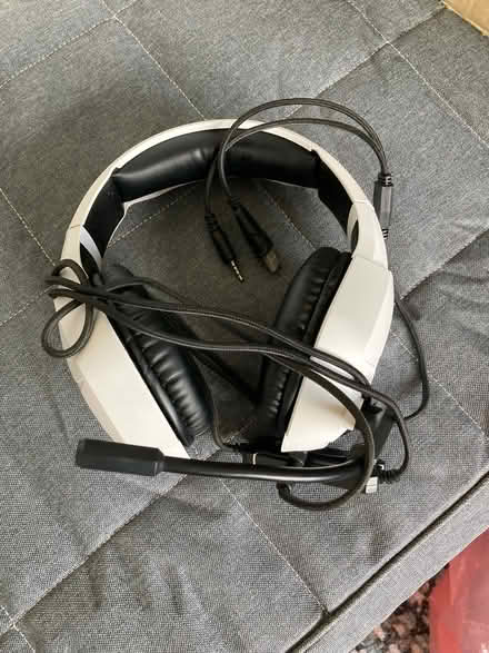 Photo of free Headphones (Billericay) #1
