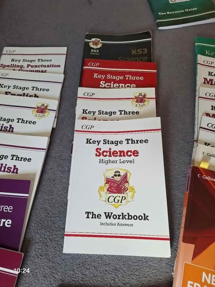 Photo of free Ks3 Science work and text book (South Green CM11) #1