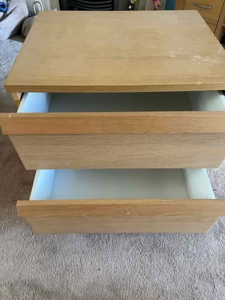 Photo of free Set of drawers (Woodley) #2