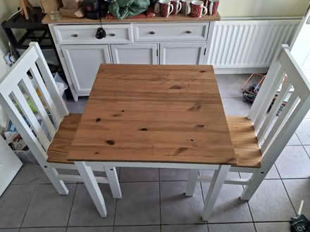 Photo of free Small table and 2 chairs (Blackwell RH19) #4