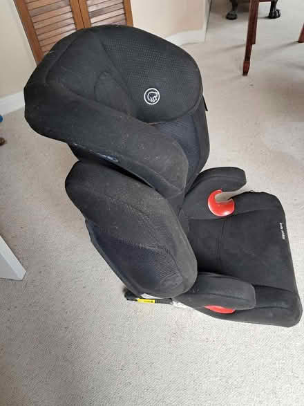 Photo of free Child's car seat (Knebworth SG3) #1