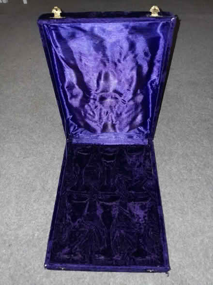 Photo of free Purple Velvet Display box (Grassmarket EH1) #3