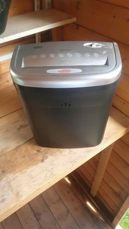 Photo of free Paper shredder (Coldharbour WD23) #1