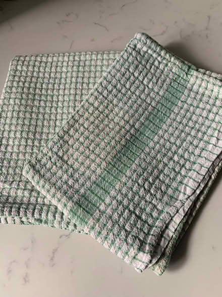 Photo of free 2x matching tea towels (City Centre NR3) #1