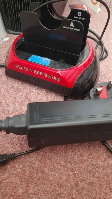 Photo of free HDD docking station (Byfleet KT14) #2