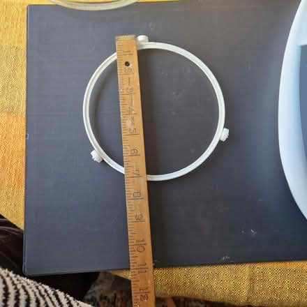 Photo of free Glass microwave plate and ring (CT5) #2