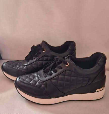 Photo of free New Look Black fashion shoes EU size 40 (Round Green LU2) #1