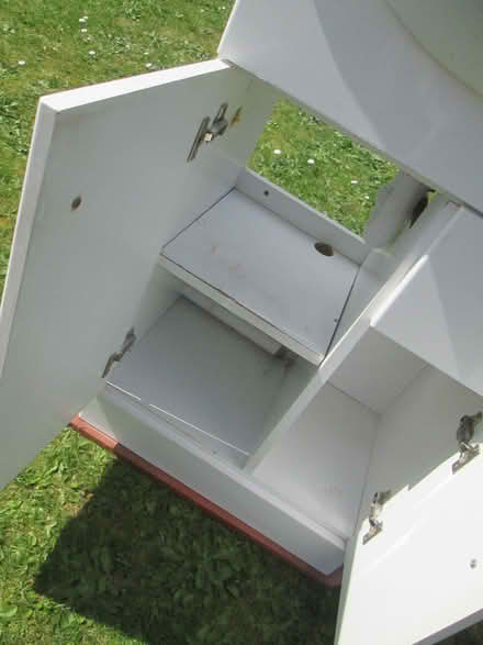 Photo of free Bathroom Sink Unit (Southchurch SS2) #2