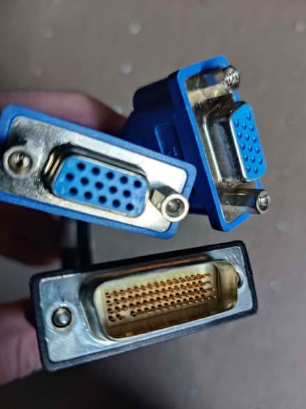 Photo of free VGA and DVI cables (Steventon OX13) #2