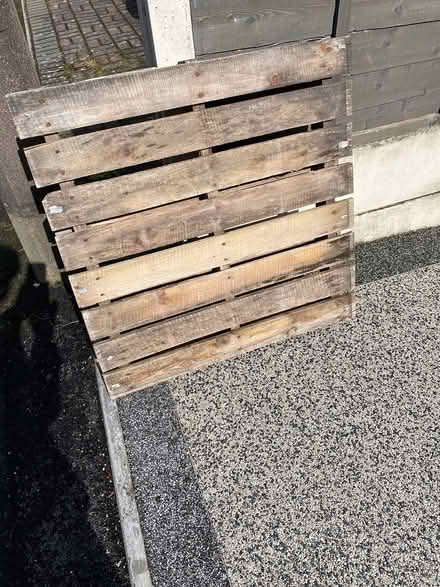 Photo of free Wooden pallet (DY6 Kingswinford) #2