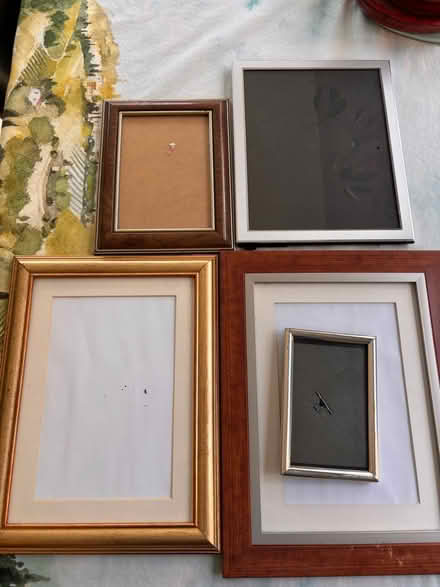 Photo of free Photo frames (UpperHale GU9) #1