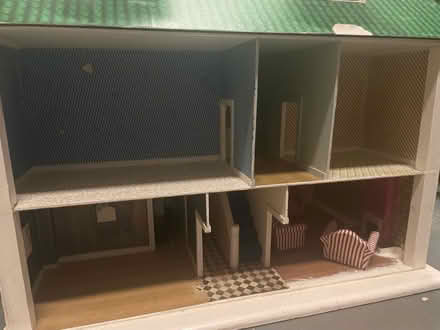 Photo of free Beautiful Old Dolls House (Barnsley) #3