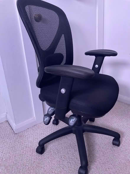 Photo of free Office chair (Cambridgeport, Central Square) #1