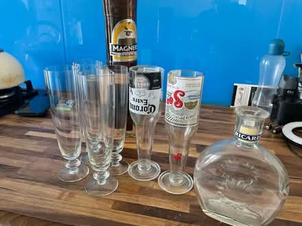 Photo of free Glasses (BN3) #1