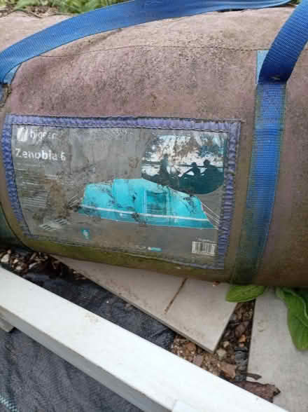 Photo of free 6 or 8 people tent (Brentford) #2