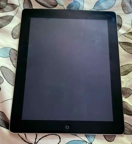 Photo of free 2011 iPad (North Oakland) #2