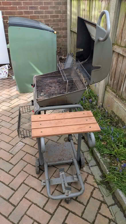 Photo of free BBQ and hob, gas fired - Get in time for summer parties! (Sale Moor M33) #4