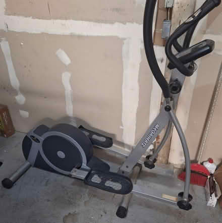 Photo of free Elliptical (Close to Cumberland School) #1