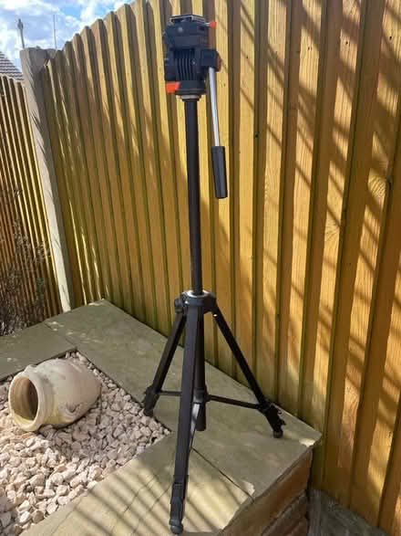 Photo of free Camera tripod (Hala LA1) #1