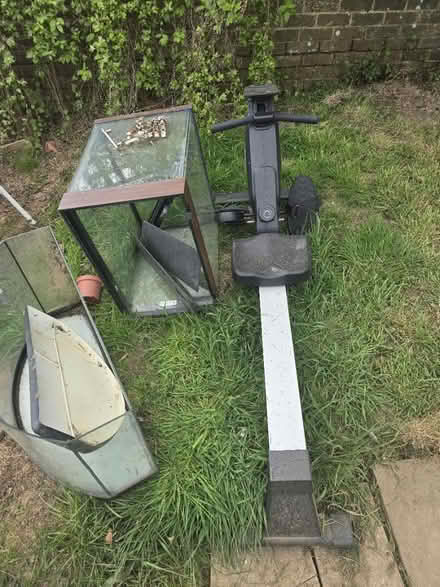 Photo of free Two fish tanks (Hooe) #1